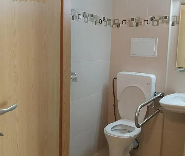 מלון Mures סאטורן